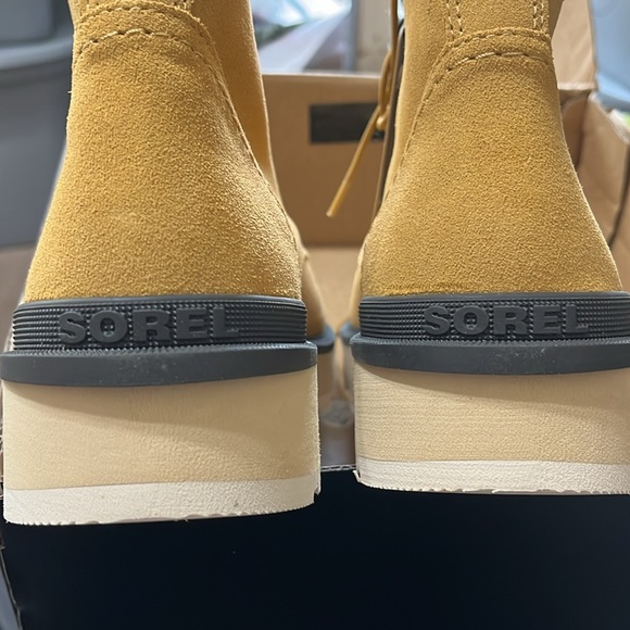 New In Box Sorel Hi Line Platform Combat Boot Woman’s 9.5 - Picture 11 of 14